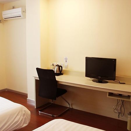 ג'ינאן Hanting Hotel Ji'Nan Jiefang Road 2Nd חדר תמונה